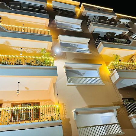 Zoomstay - 3Bhk Apartments Varanasi Eksteriør billede