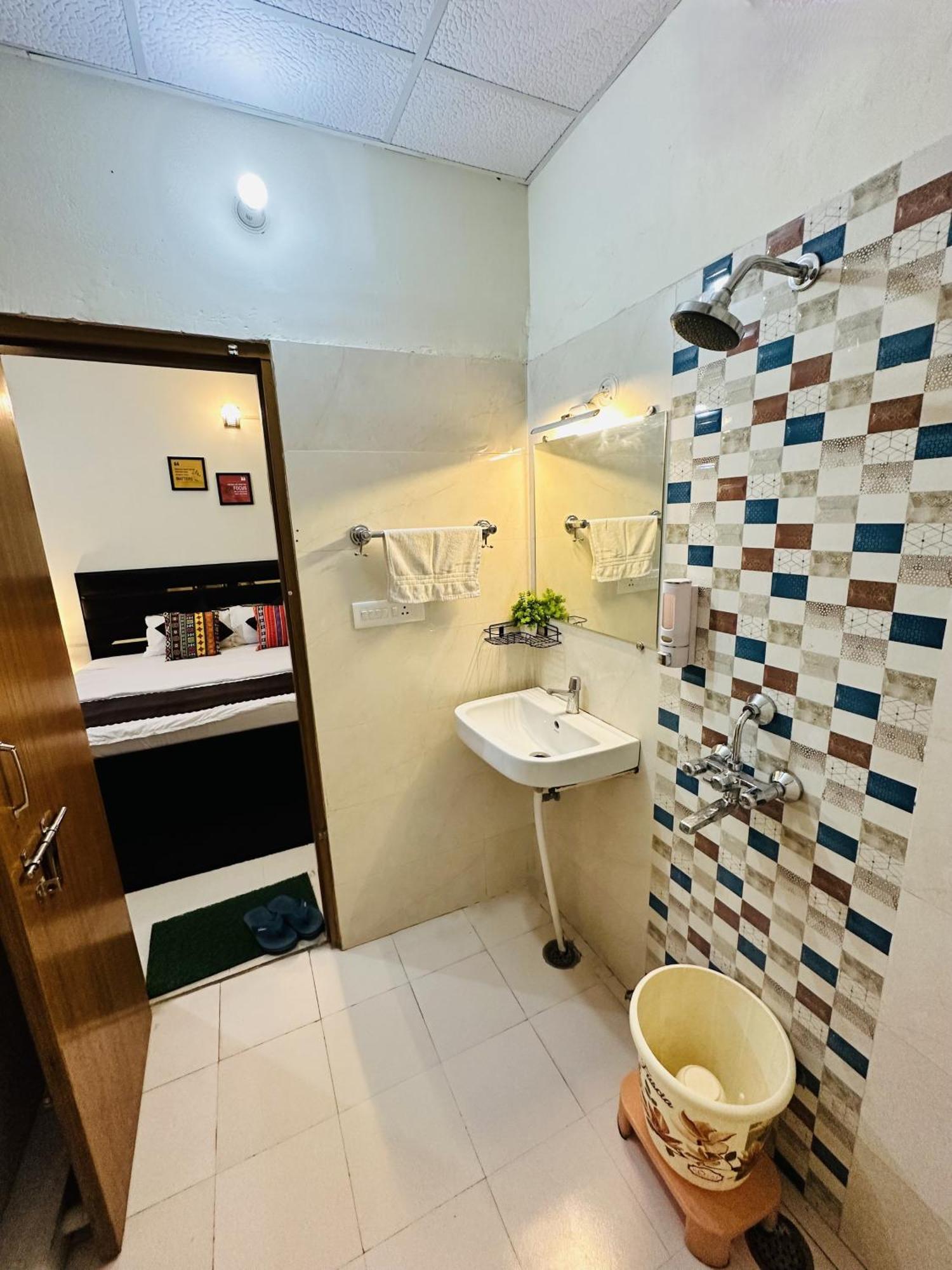 Zoomstay - 3Bhk Apartments Varanasi Eksteriør billede