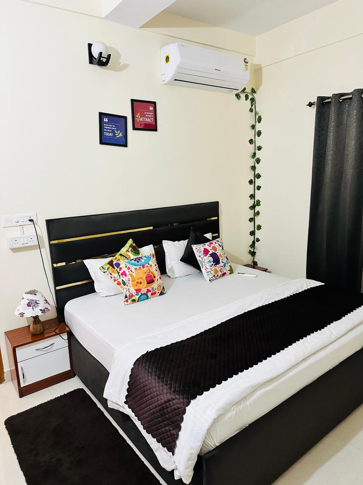 Zoomstay - 3Bhk Apartments Varanasi Eksteriør billede