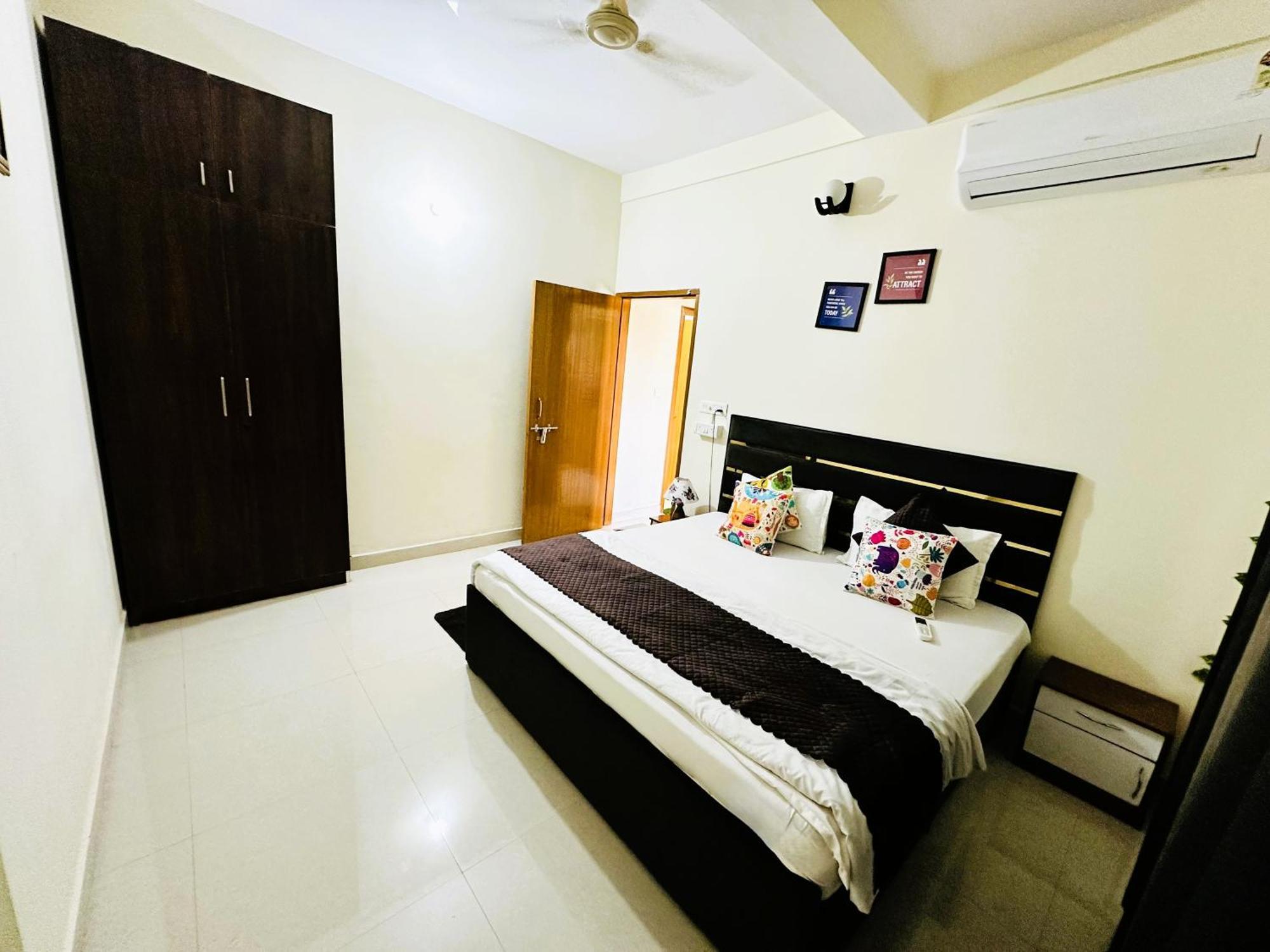 Zoomstay - 3Bhk Apartments Varanasi Eksteriør billede